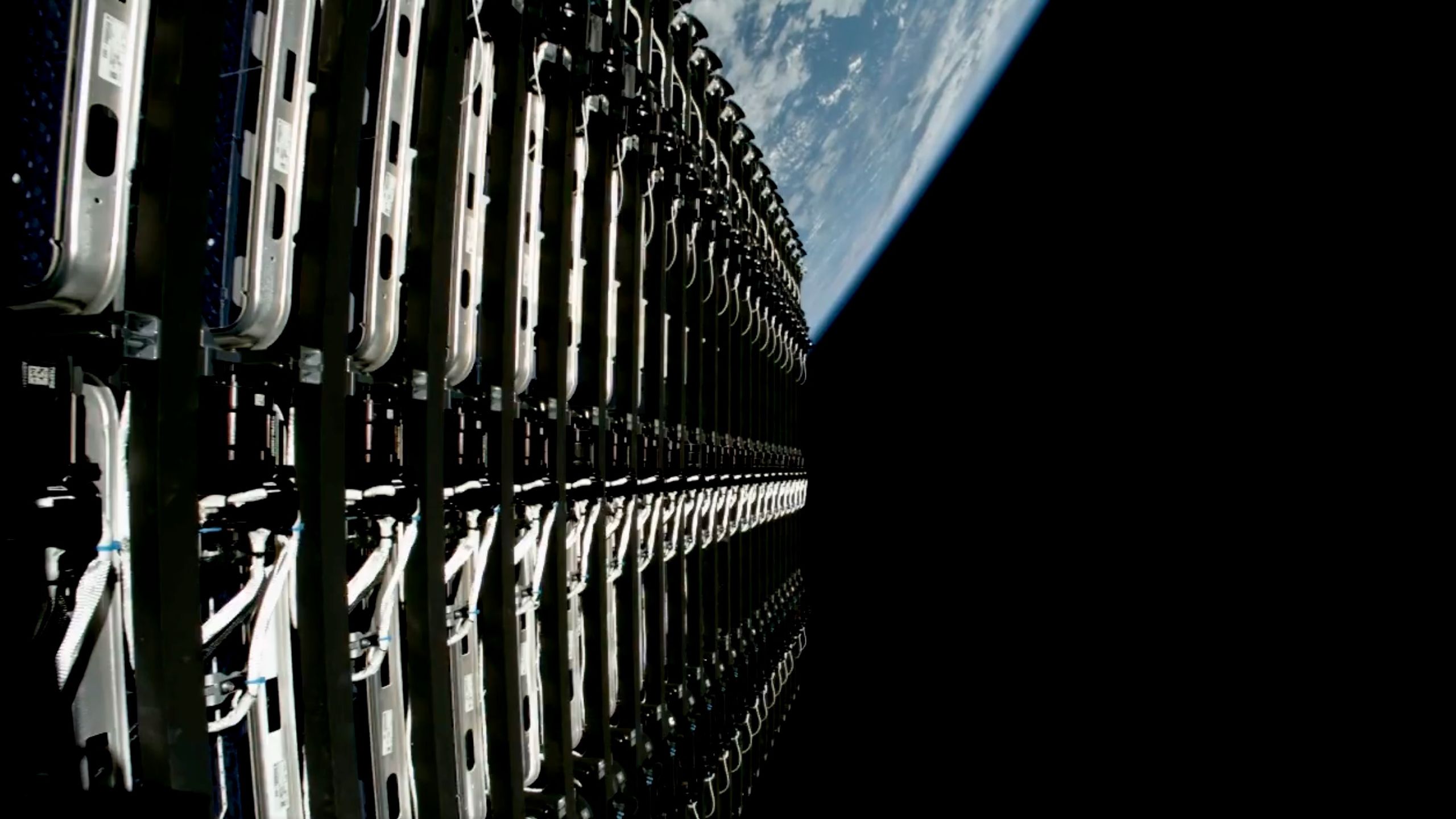 SpaceX files for 100,000-satellite Starlink Gen3 constellation in LEO