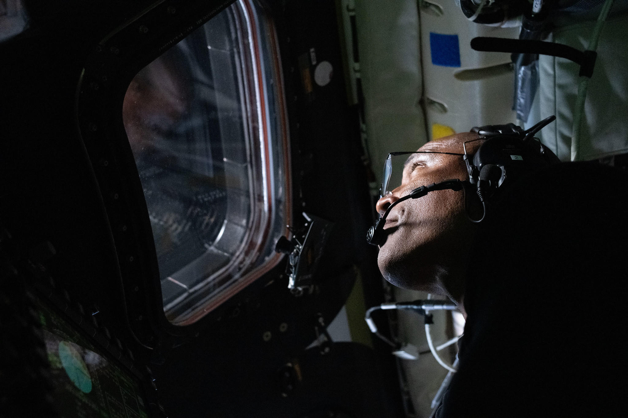 Artemis 2 pilot Glover advocates for equatorial lunar landings over south pole
