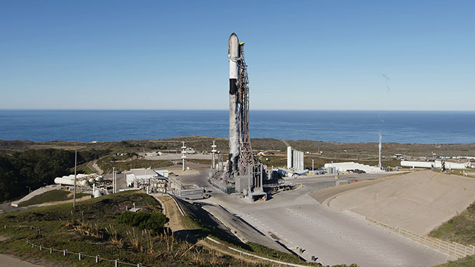 Falcon 9 launches 27 Starlink V2 Mini satellites from Vandenberg